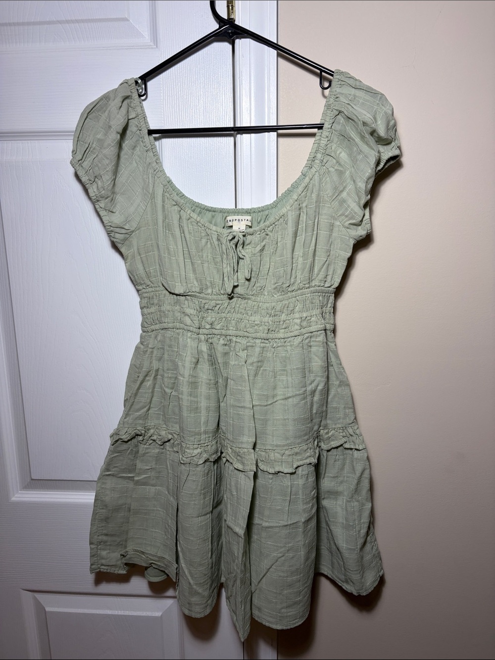 Aeropostale Sage Green Tie-Front Peasant Top